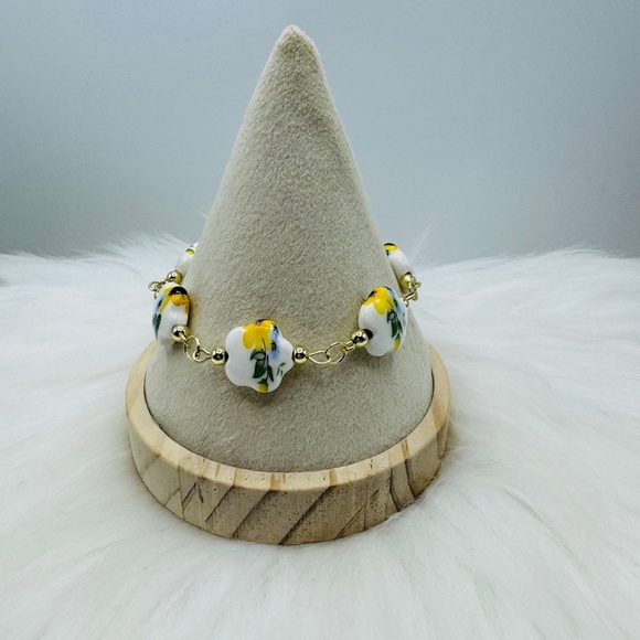 Floral Charm Bracelet Set - Blue and Yellow - Picture 6 of 6